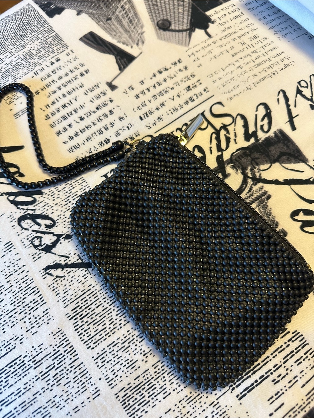 NWOT KIMCHI BLUE BLACK METALLIC BEADED WRISTLET